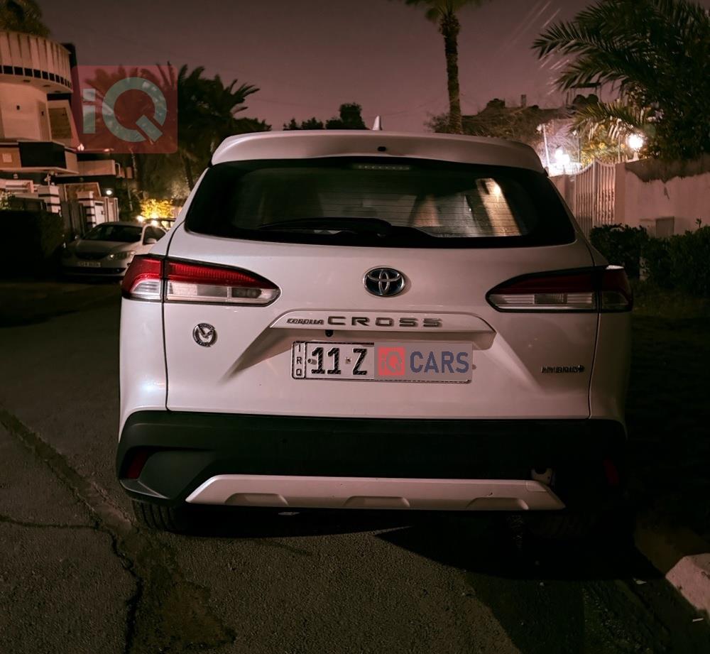 تۆیۆتا کۆرۆلا کرۆس